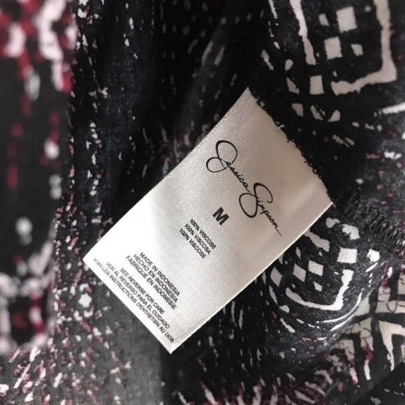 Jessica Simpson Mirren Abstract Print Button Up Blouse Size Medium - Picture 13 of 13